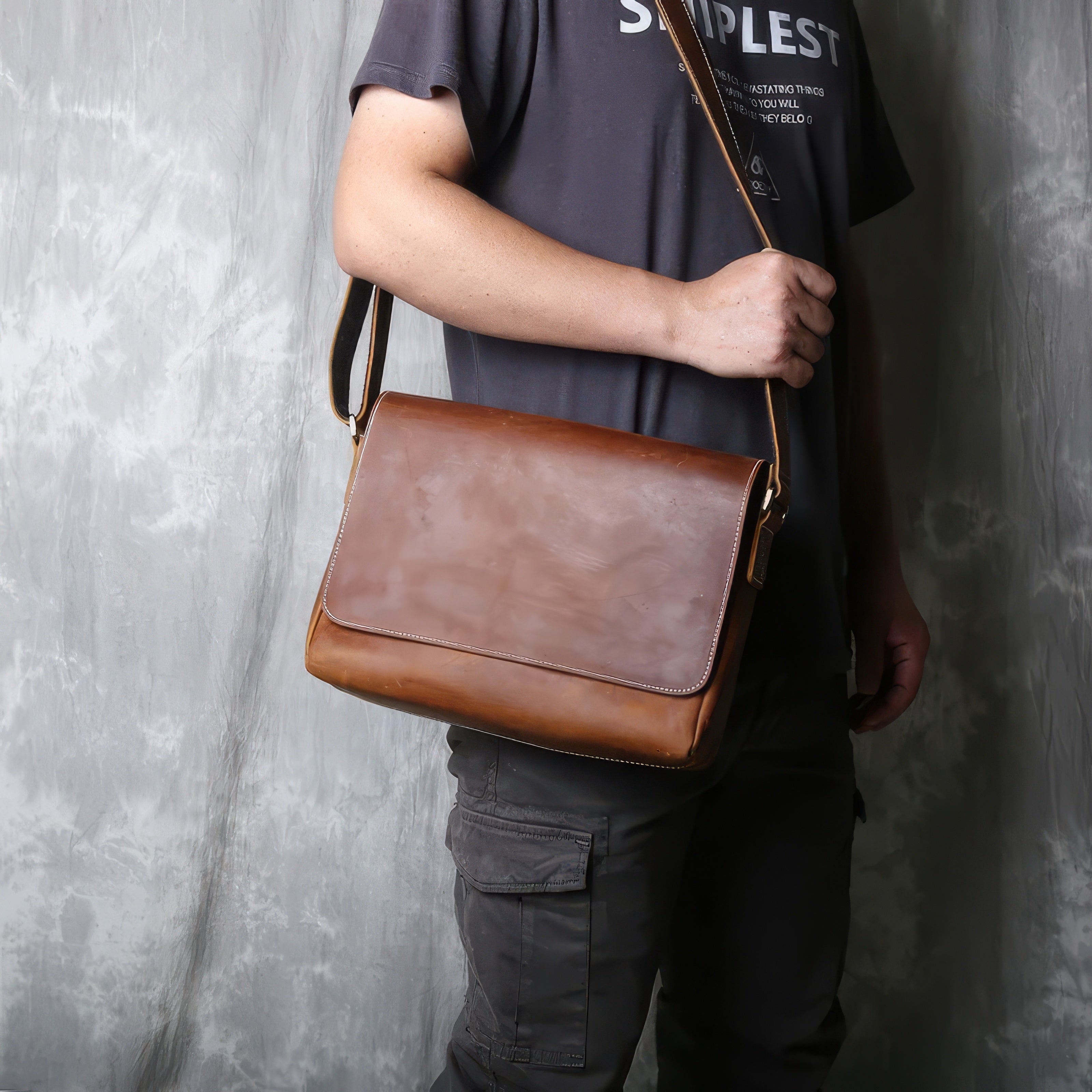 Bellagio Messenger Bag