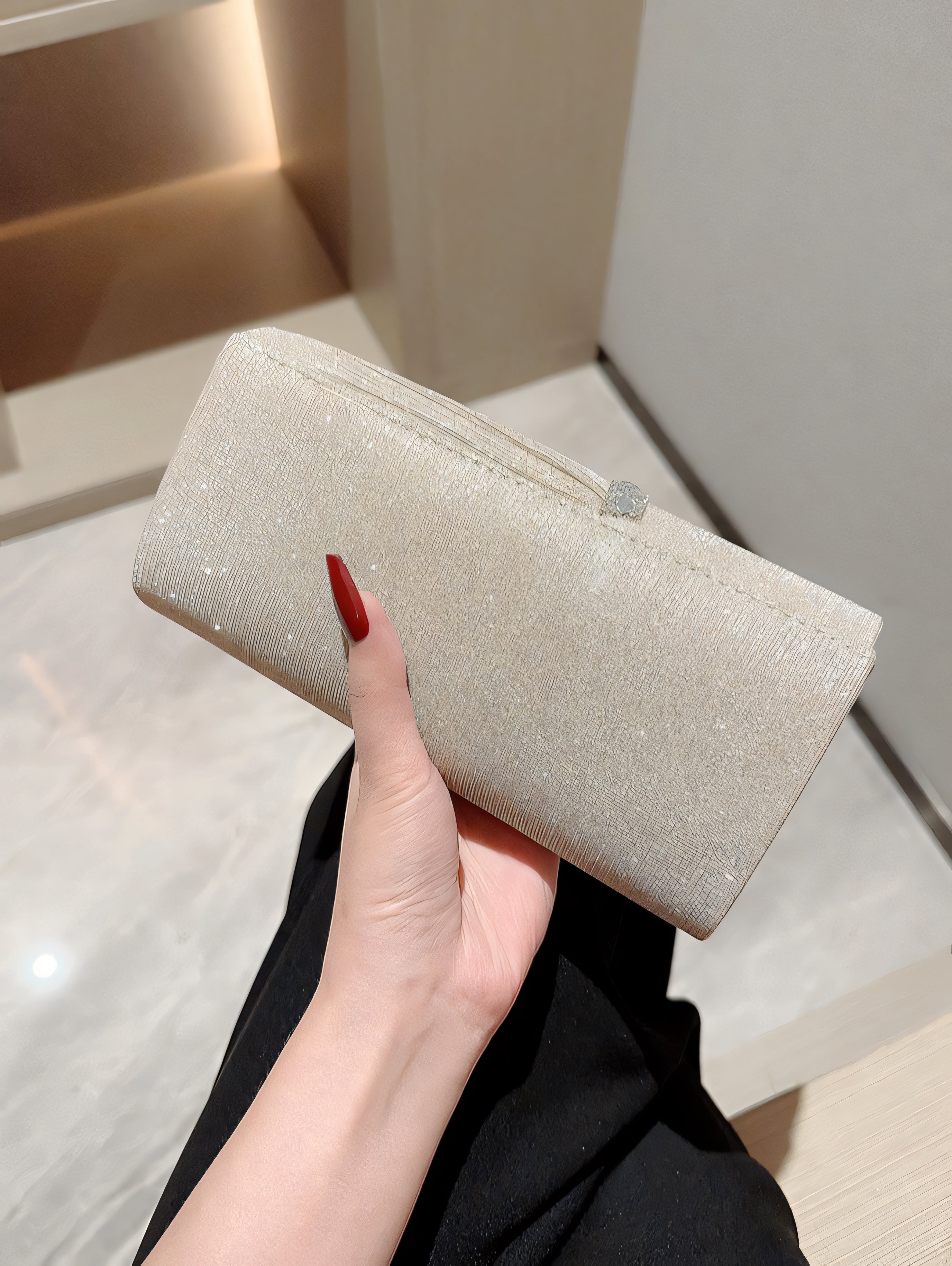 Luce Cristallo Clutch